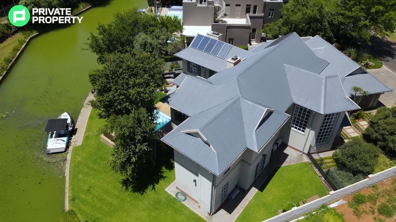 Touring A Jaw-Dropping Stunning Home With Canals in The Islands Estate! | R 12 000 000