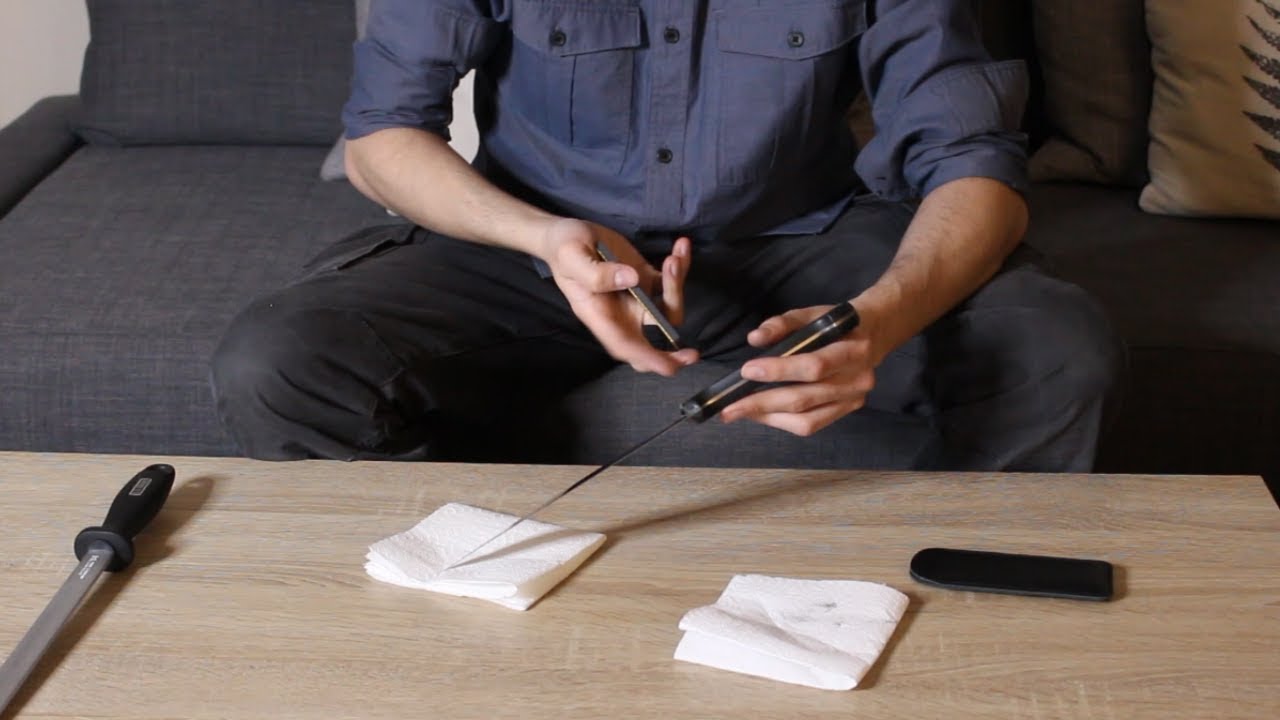 Afilando a mano un cuchillo con un afilador Fällkniven DC4