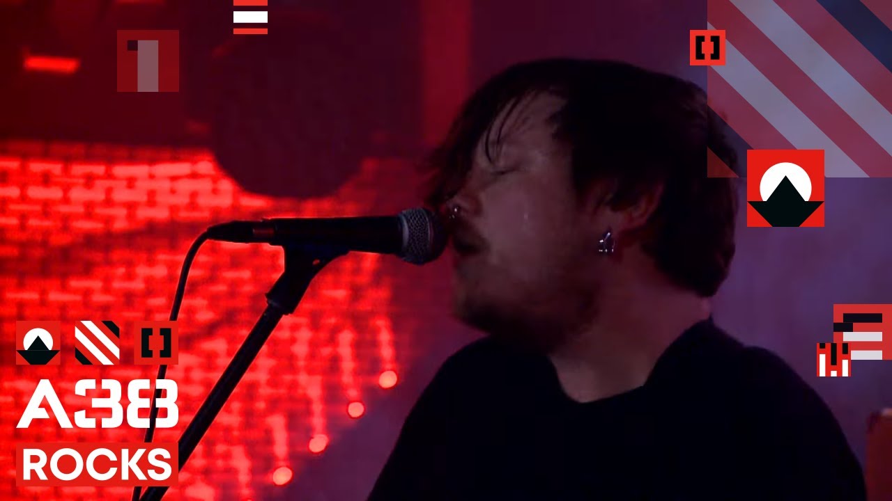 Ducking Punches - it's been a bad few weeks // Live 2018 // A38 Rocks