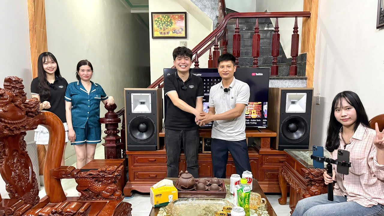 Lắp đặt d&agrave;n karaoke IP-9950 Pro combo huỷ diệt gi&aacute; 38.600.000₫ ở cho anh Tần ở B&igrave;nh Giang, Hải Dương