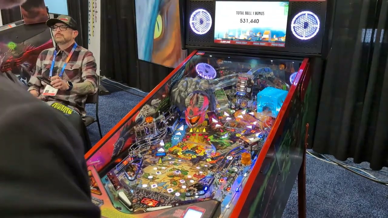 DUNGEONS & DRAGONS The Tyrant's Eye Pinball at CES 2025 - GAMEPLAY!