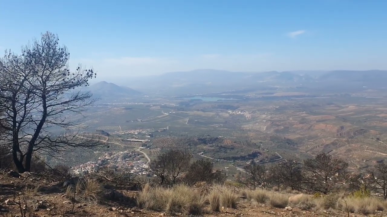 ruta de la subida a la cruz de Nivar, Granada.