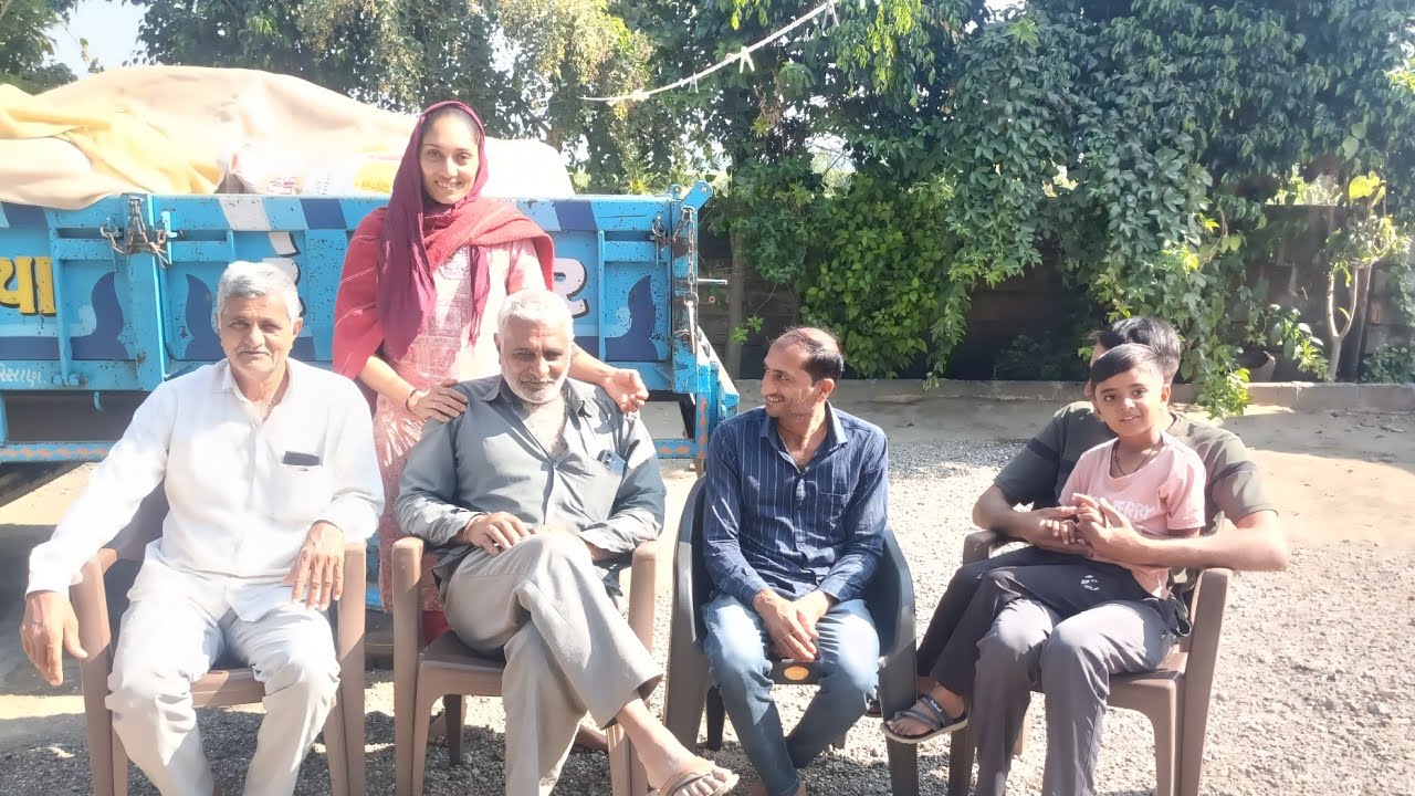 બારપોરાની ફુલ તૈયારી મેમાન પણ આવ્યા.