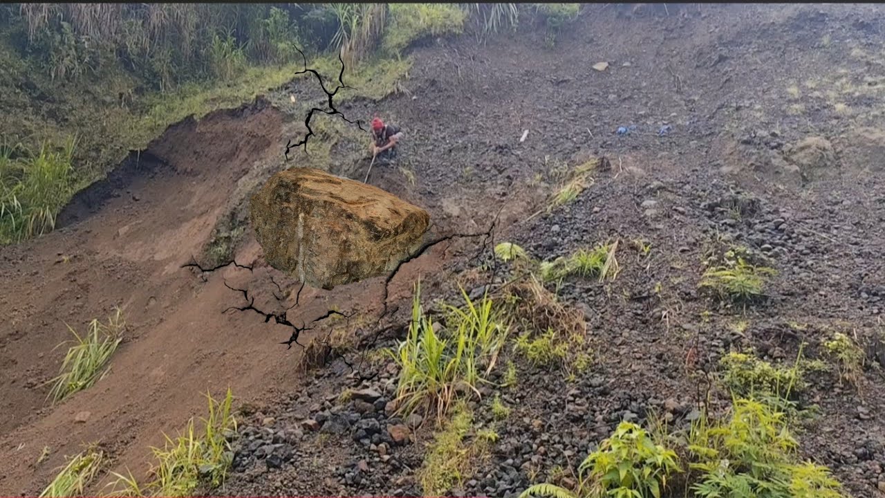 the danger of landslides in coral cliffs using traditional methods