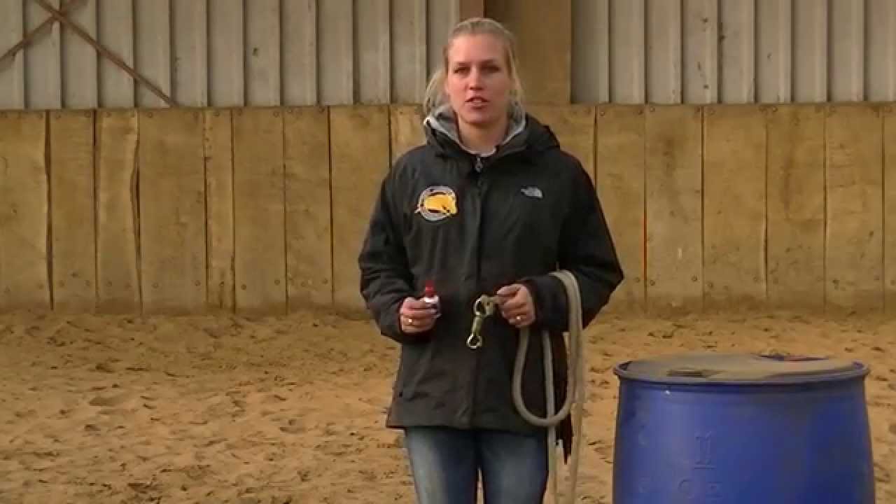 Parelli instructeurs Nederland Savvy Tip - De twistlock sluiting weer sloepel laten lopen