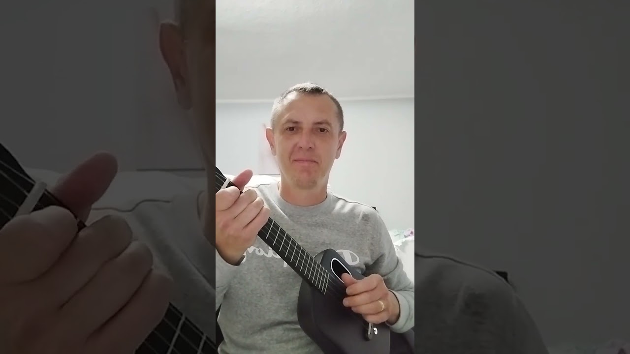 How deep is your love @beegees @LAVAMUSICOFFICIAL#ukulelelove #ukulelecover #ukulelefingerstyle