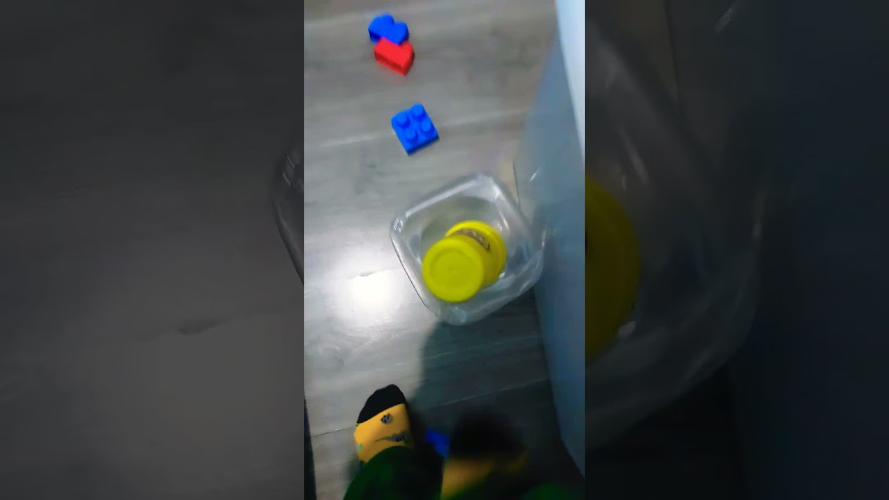 Moss Scary toy & foot 👾 #moss #magma