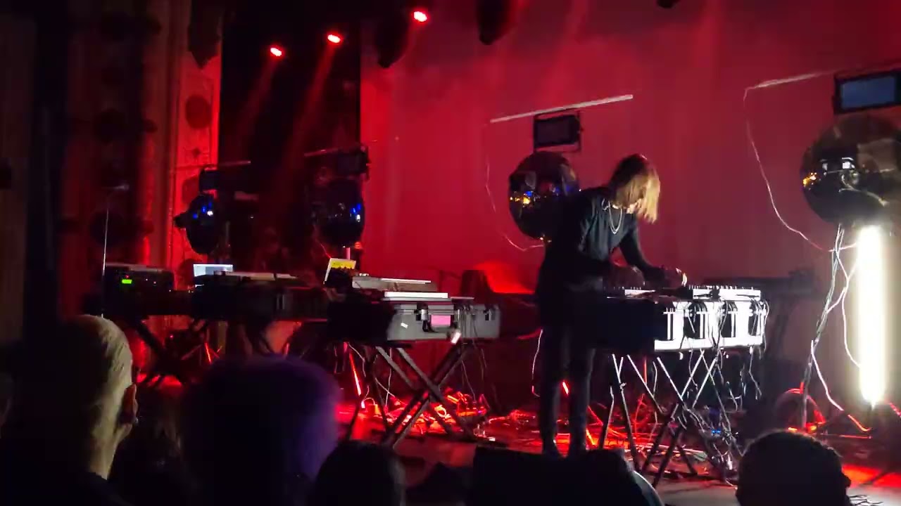 20220924 - Kite - Dance Again - Live at the Metro, Chicago, IL