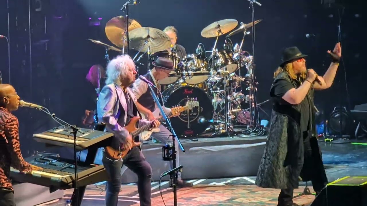 Toto - Rosanna live 4-27-24