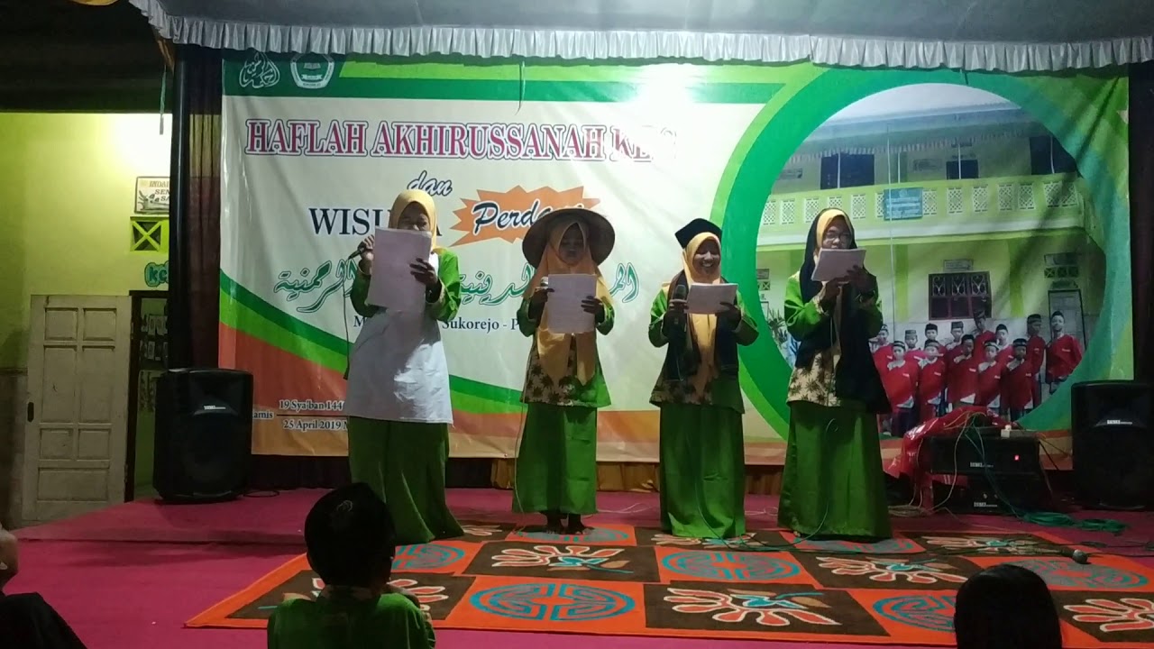 Pantun dan puisi berantai (guru, tukang sate, petani dan penjual gorengan)