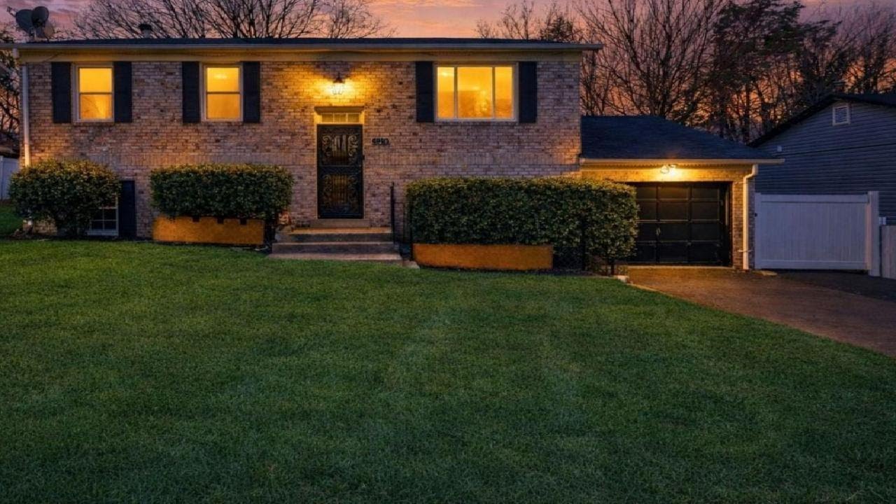 4901 IVERSON Place, TEMPLE HILLS, MD Presented by The Redux Group.