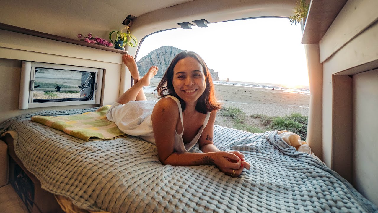 Ночной распорядок жизни в фургоне: уютный ужин, рынок и автокинотеатр.