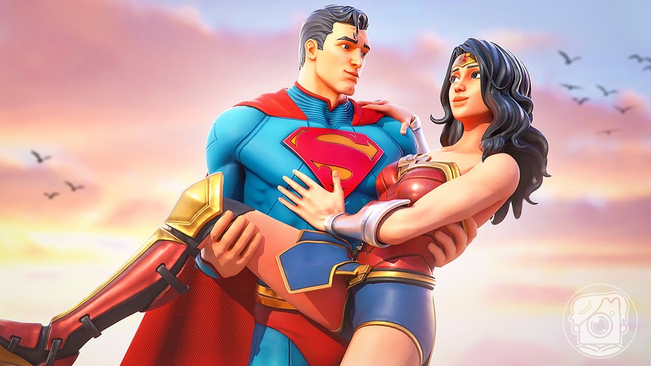 SUPERMAN AND WONDER WOMAN FALL IN LOVE?! (A Fortnite Short Film)