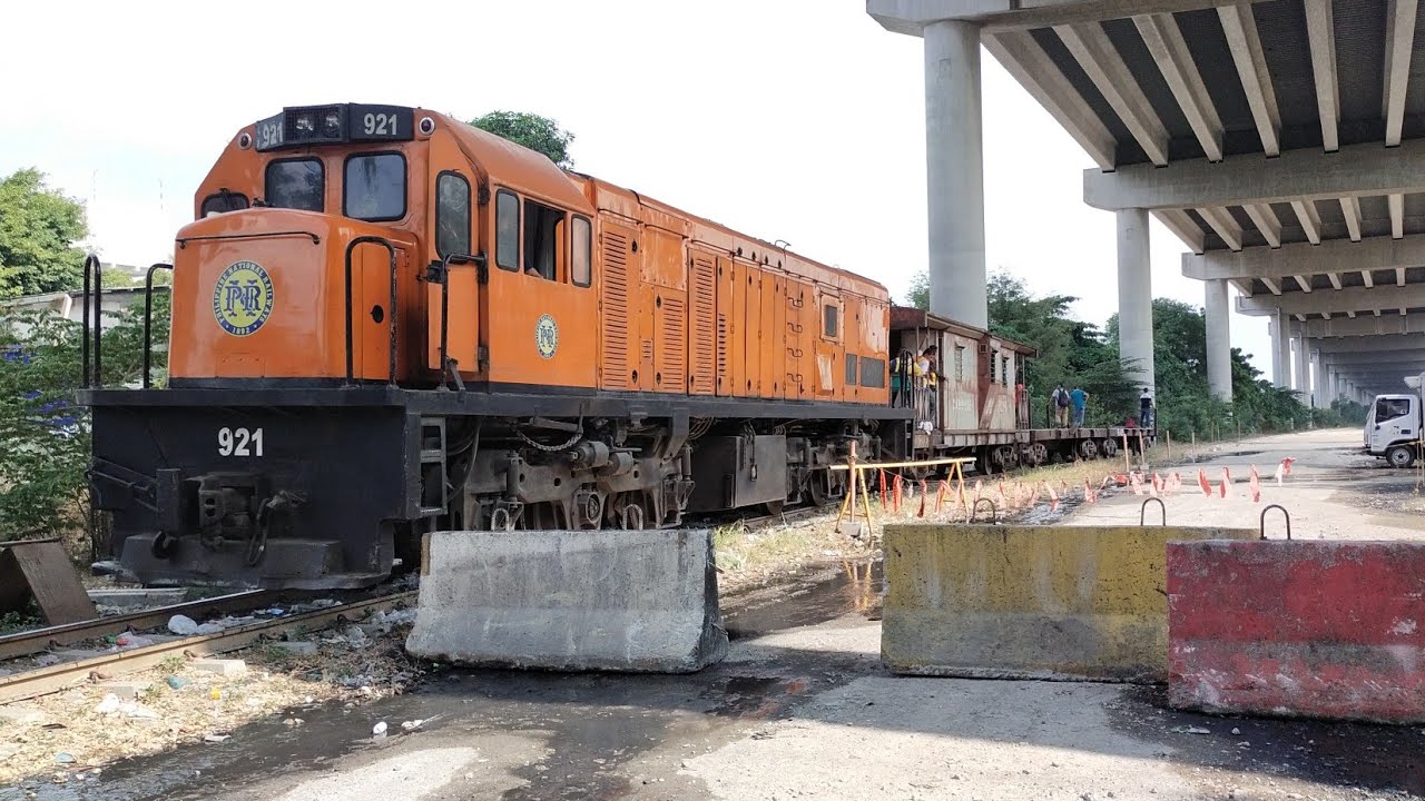 PNR DEL 918 and DEL 921 as Work Train (3rd Week of April 2024)