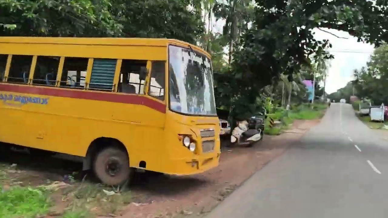 Kulukkallur Kerala gadi Bula Rahi Hai song