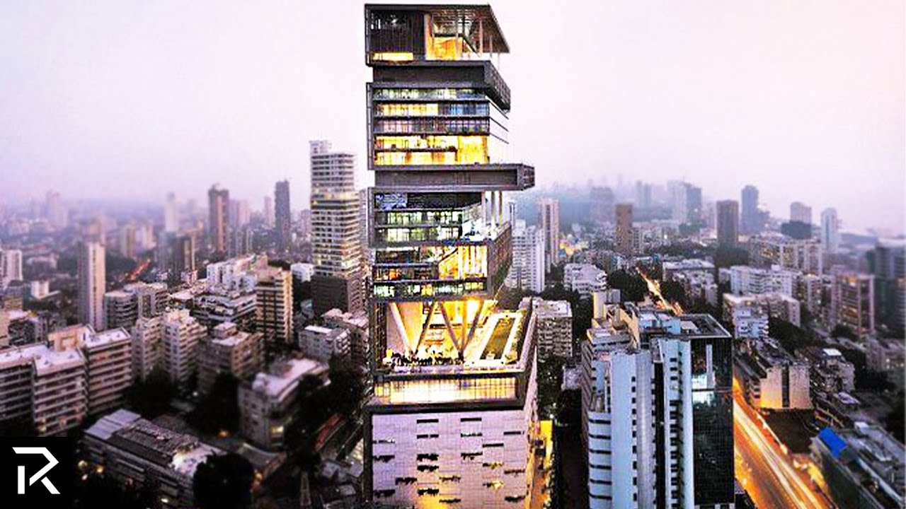 Inside The $2 Billion Dollar Home That Only 4 People Live In