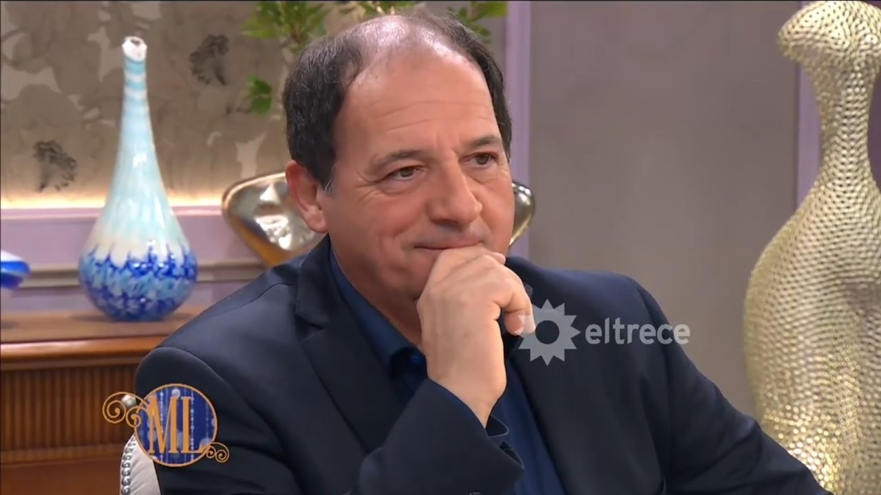 Julio Chavez y Adrian Suar en la Noche de Mirtha Legrand 13/5/2017