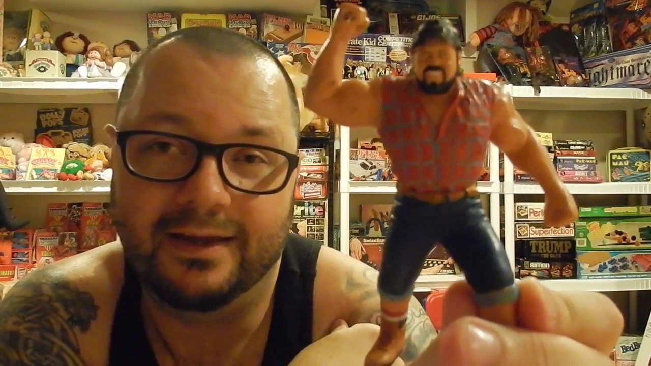 WCW Galoob Wrestling Figure Collection Review Part 2.  UK Exclusives!
