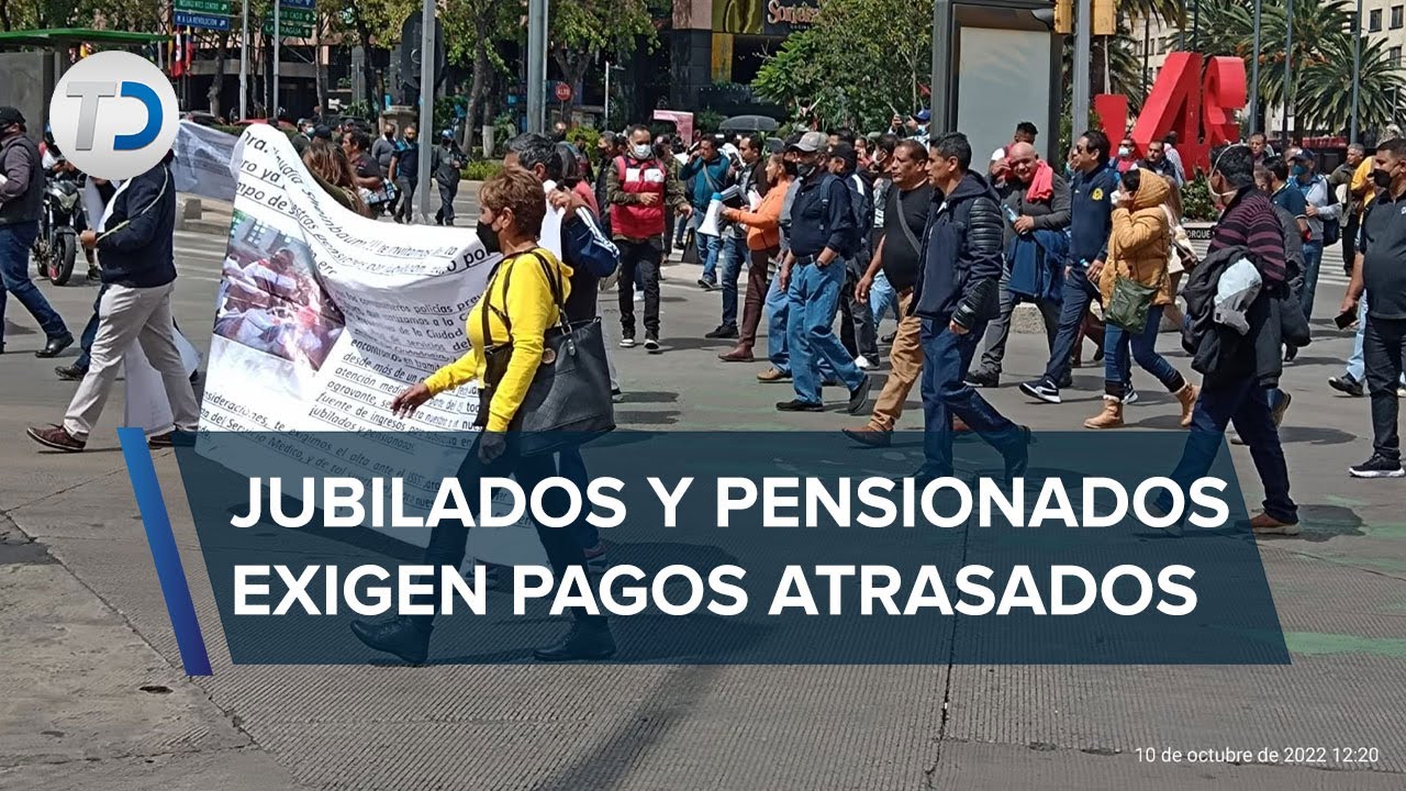 Policias y bomberos pensionados retiran bloqueo de Paseo de la Reforma