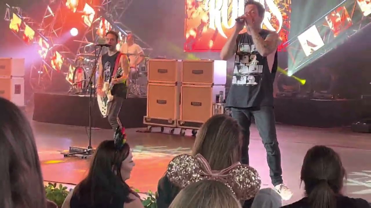 Simple Plan - Vacation @ EPCOT International Flower & Garden Festival &ndash; Garden Rocks Concert