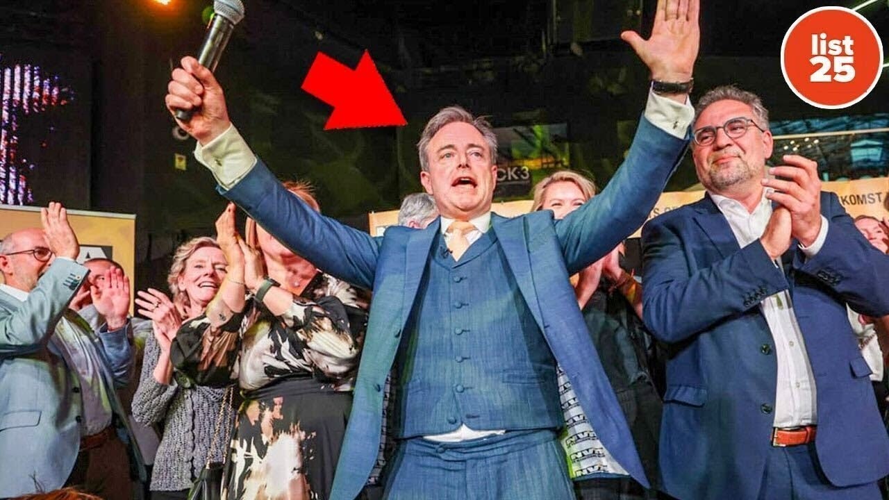 25 Funny Moments That Somehow Made It Into History