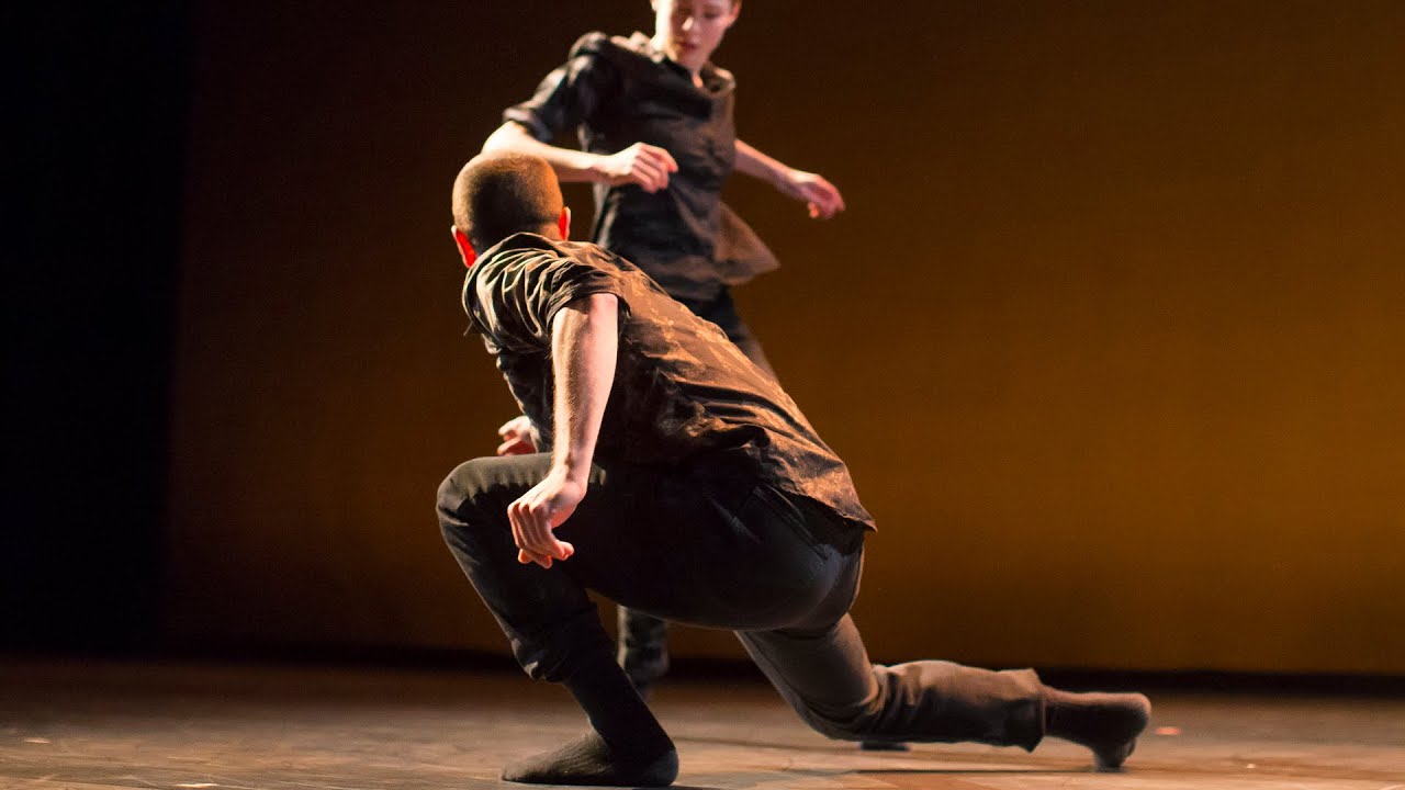 Hubbard Street Dance Chicago in “Enter Woven” by Victor Quijada