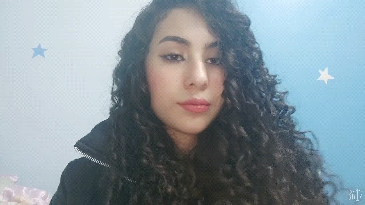 ازاي اعمل شعري كيرلي بدون هيشان وبمنتج واحد رخيص 🥰 وفي 5دقايق بس 😍