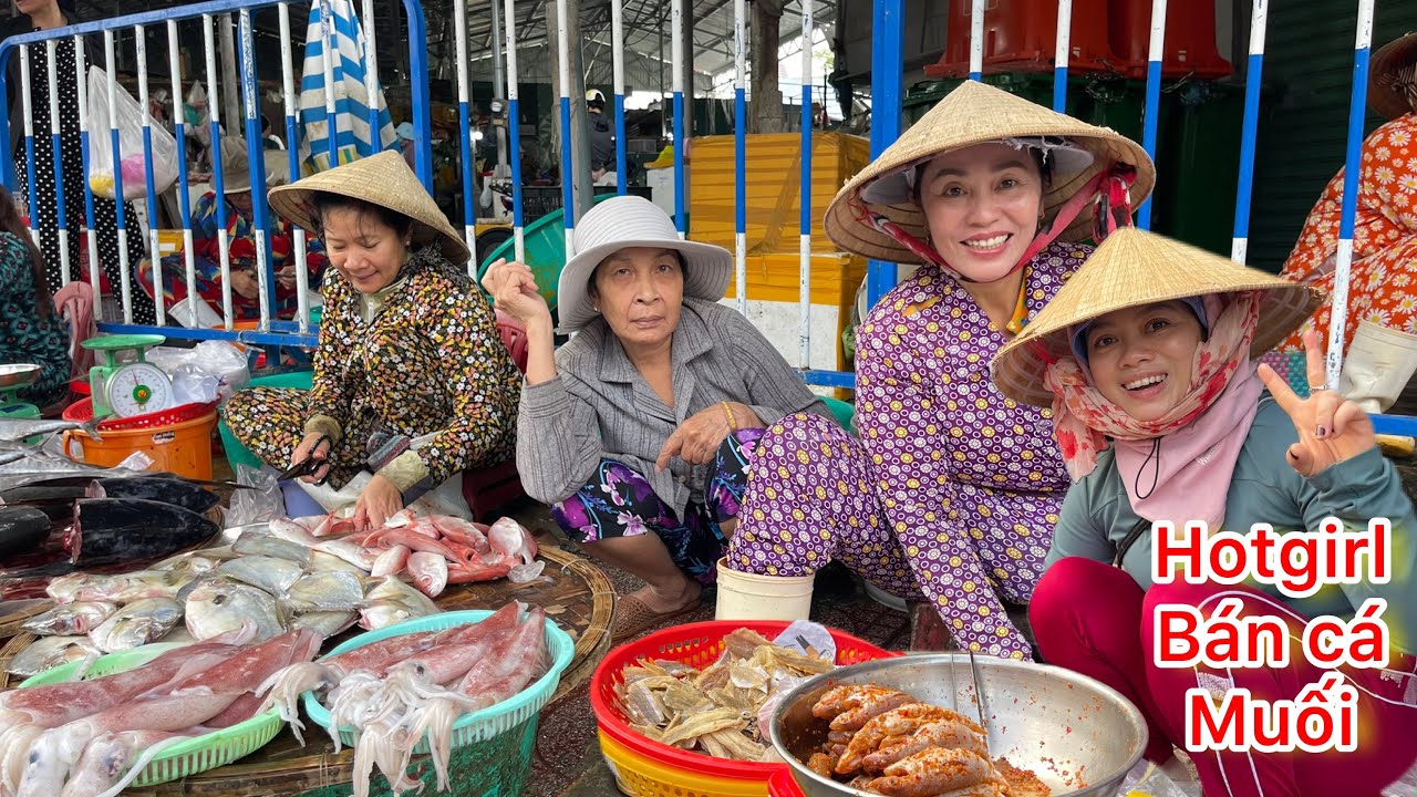 Nha Trang: Chợ Quá Nhiều Hải Sản Tươi Sống | Làng Biển Cửa Bé
