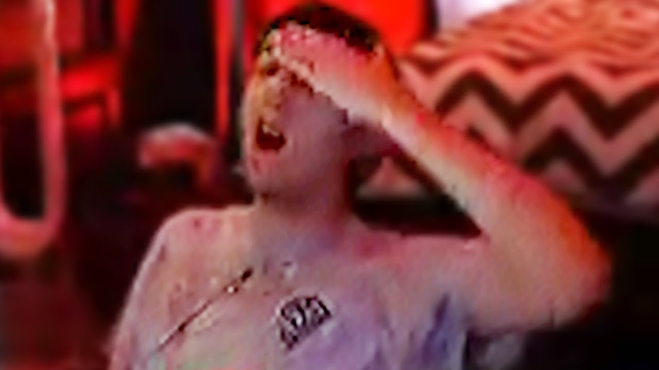 TSM throwing with clown music for 4 mins
