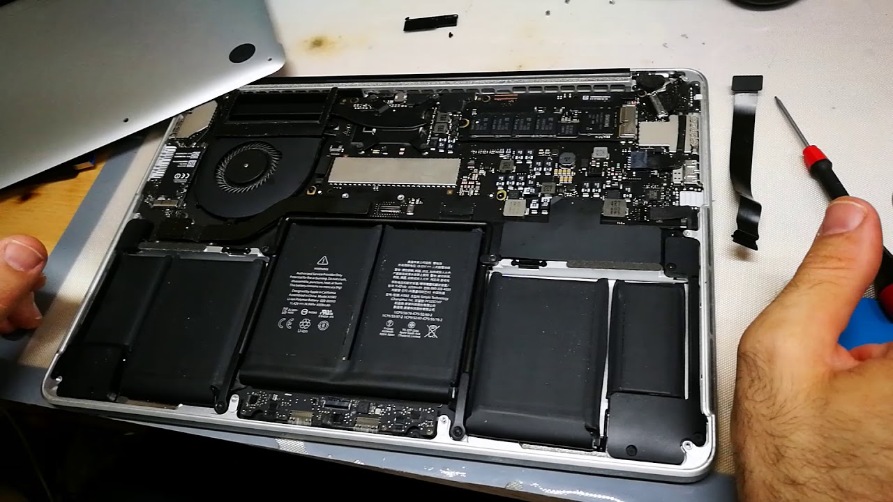 MacBook Pro A1502 Tastatur und Trackpad keine Funktion - leichte Reparatur!