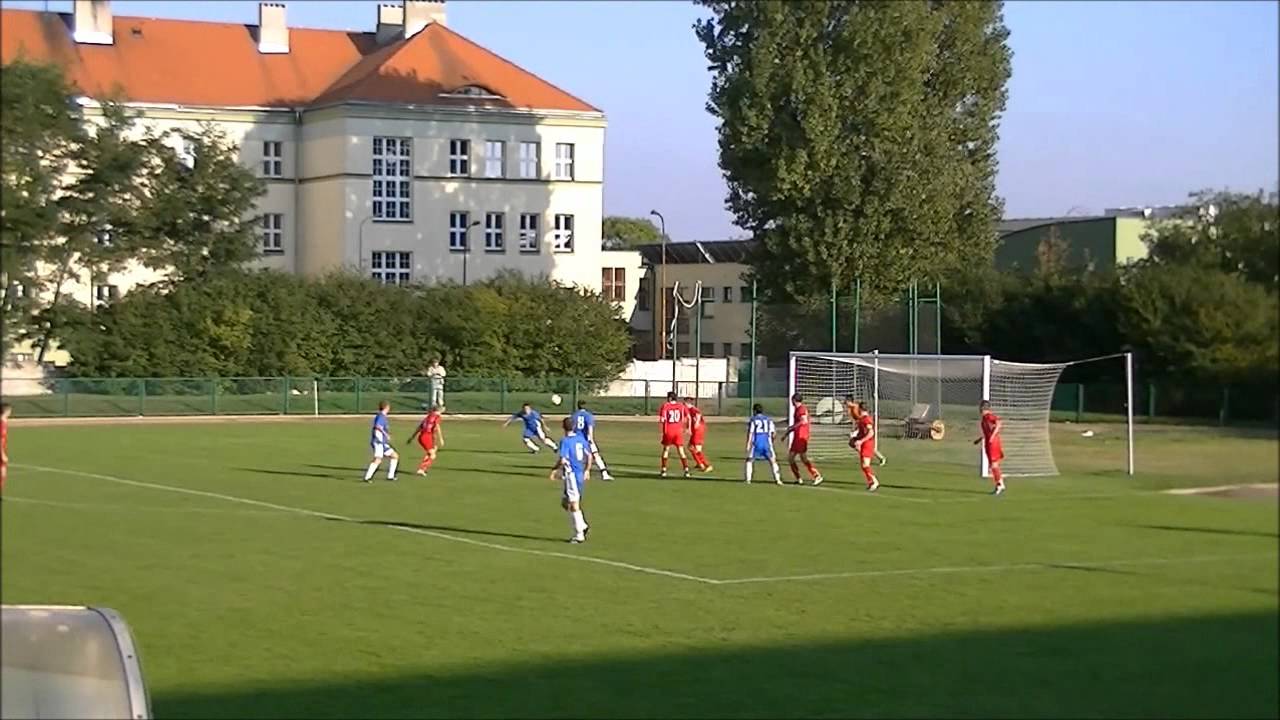 G&oacute;rnik Łęczyca - Pogoń Rog&oacute;w  01.10.2011 HD