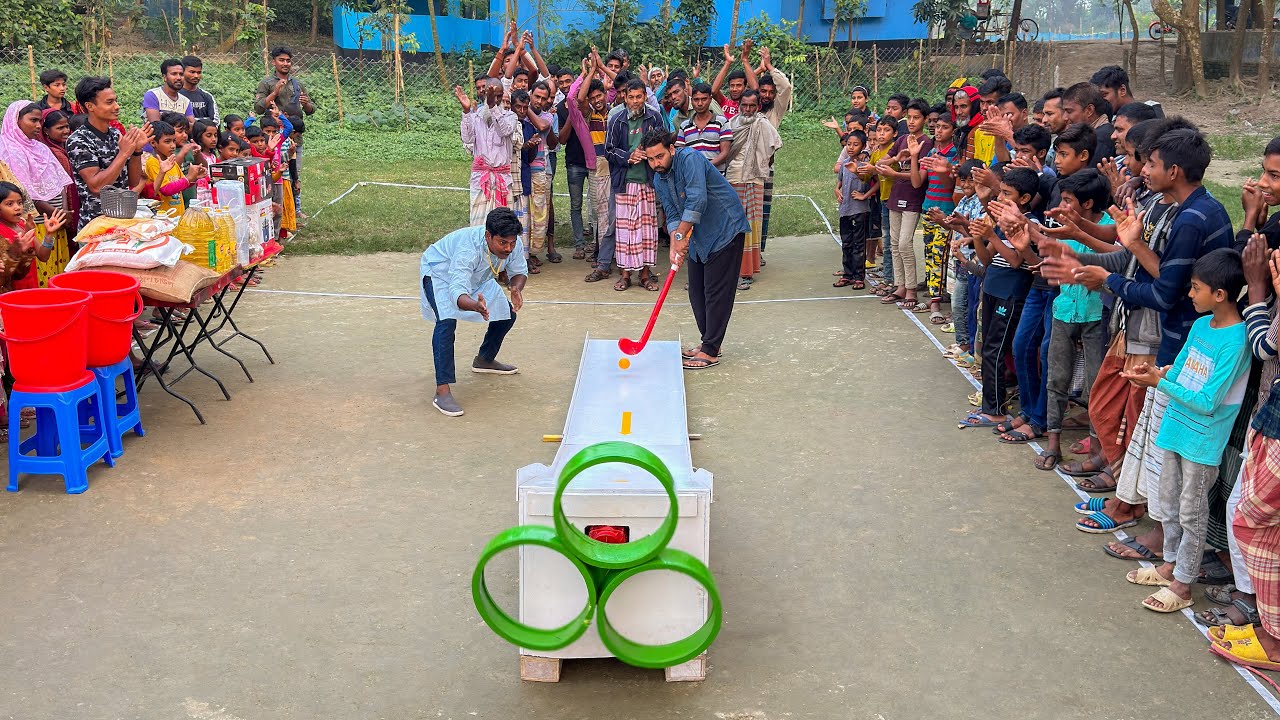 আজব খেলার ডিজিটাল চমক দেখুন ? গলফ শটে ঘুড়ন্ত টার্গেটে গোল দিতে পারলেই জিতে নিবে আকর্ষণীয় পুরস্কার