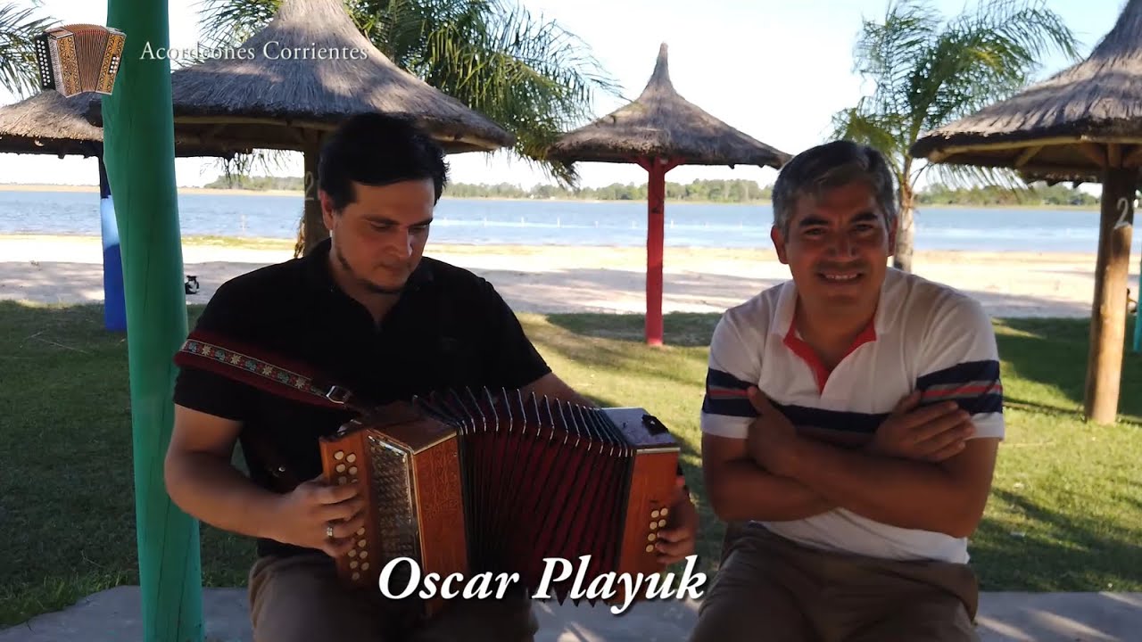 Chamame y Charla con Oscar Playuk en la Costa de la Laguna Totora.
