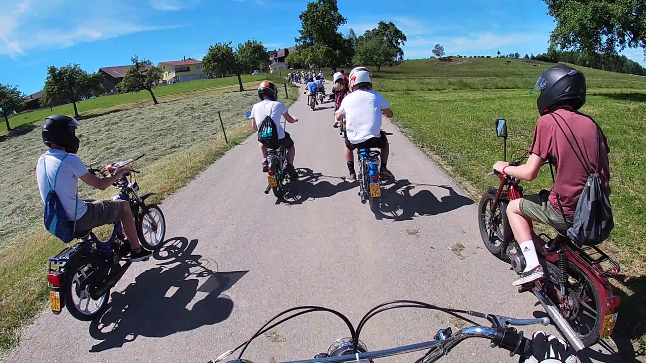 Töfflitreffen Lenggenwil / Rundfahrt /1800 MOFAS!