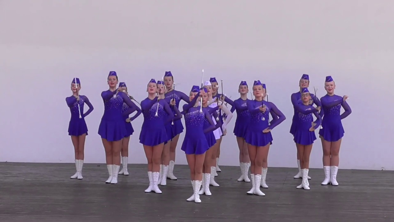 Pražské mažoretky juniorky pódiová formace Strakonice 2019