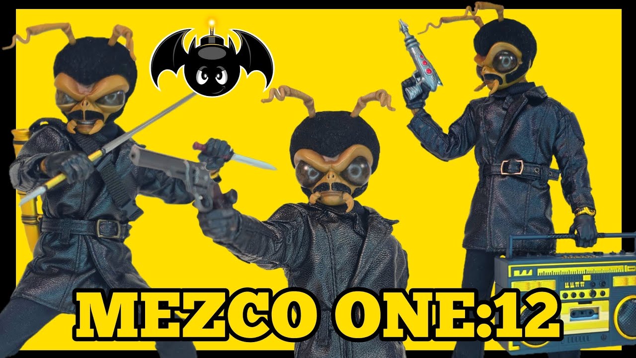 Mezco Toyz One:12 Collective Agent Gomez 1975 Edition Action Figure Review. 