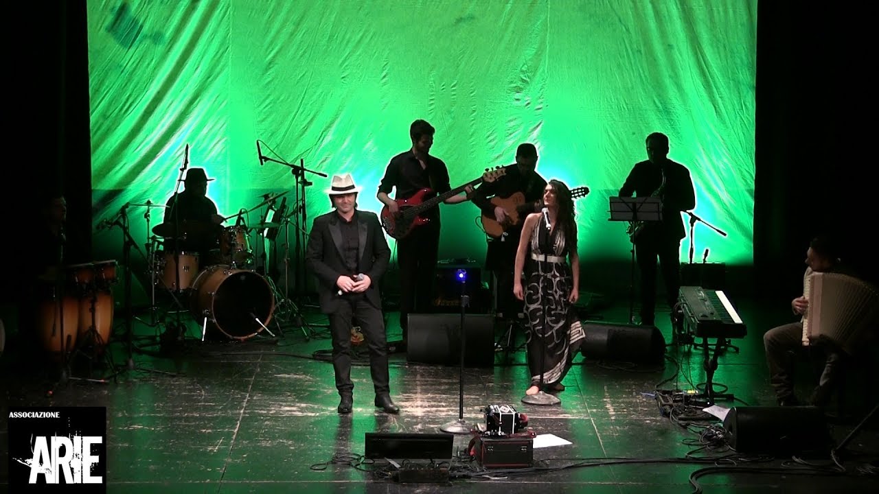 IVAN ROMANO - Sarebbe inutile (live Napoli)