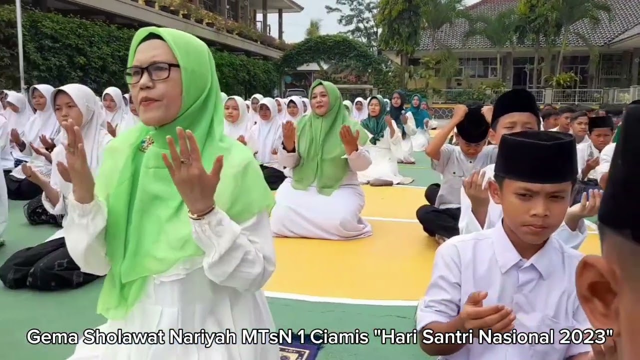 Gema Sholawat Nariyah MTsN 1 Ciamis, Hari Santri Nasional 2023