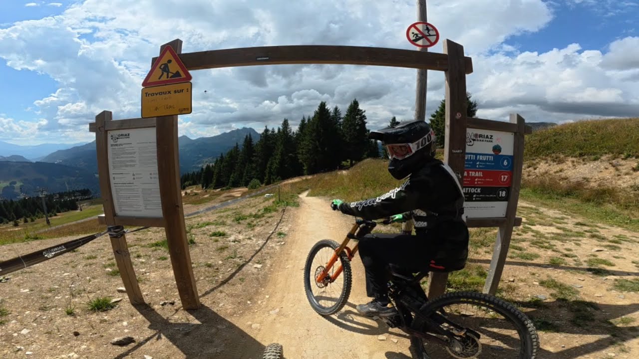 Hattock mejor línea negra en Bikepark Avoriaz Francia 🇫🇷 (subiendo por Súper Morzine) 