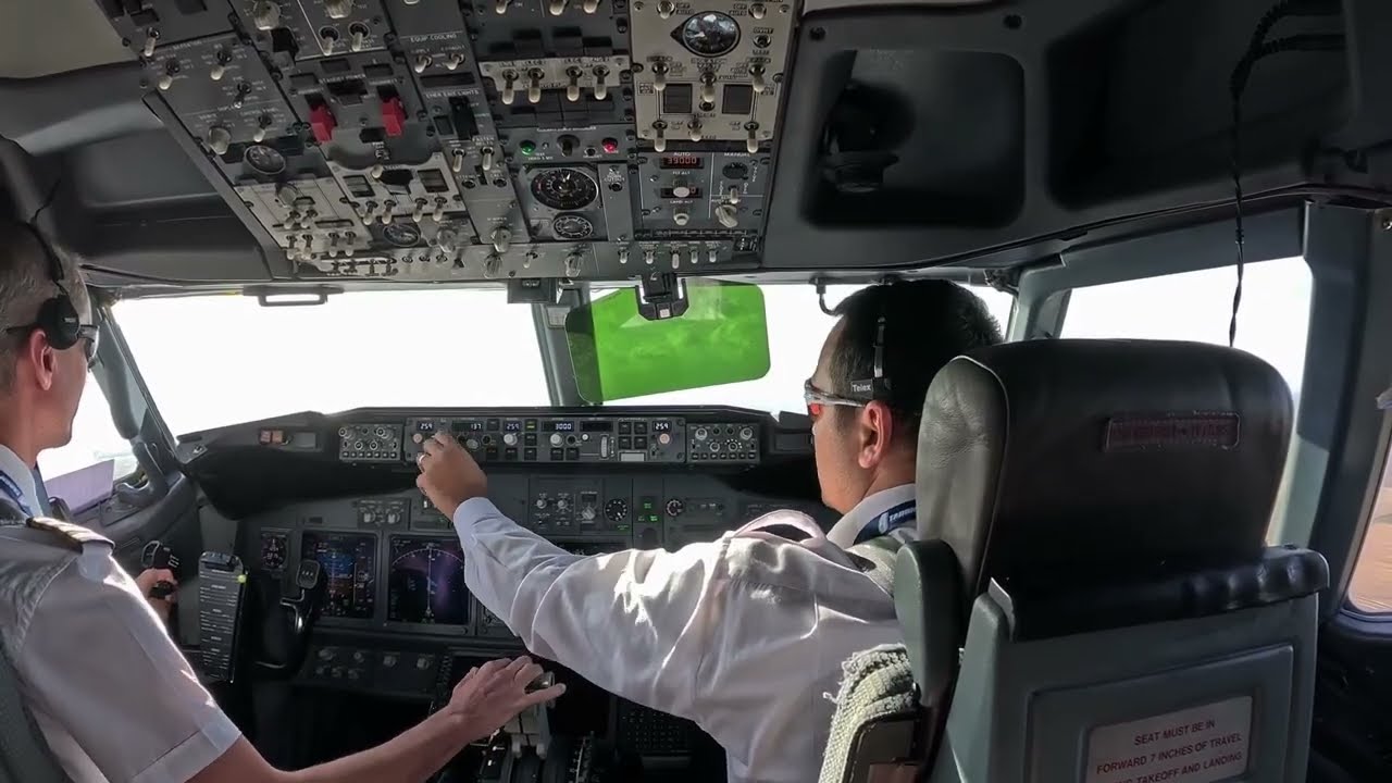 BOEING 737 Epic LANDING In Extreme Turbulence And Crosswind | Cockpit View | GoPro 12