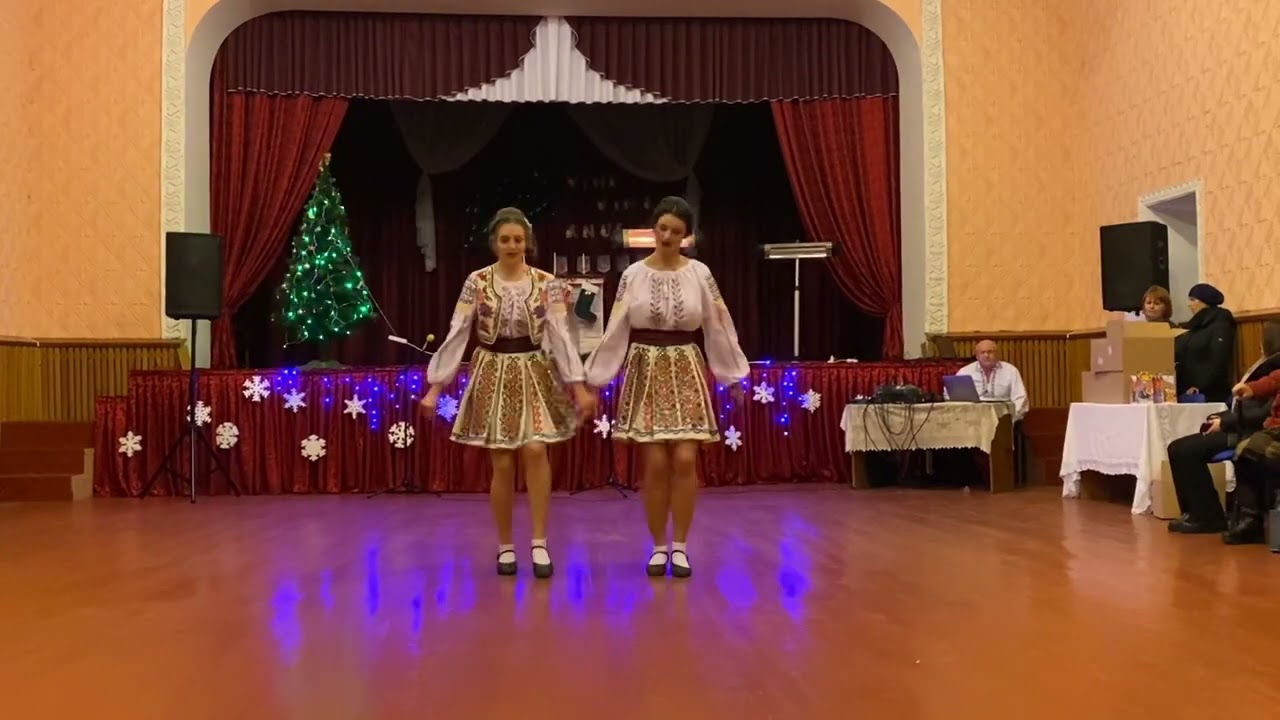 Așa-s moldovencile - Cercul de dans ,, Ciuleandra”.