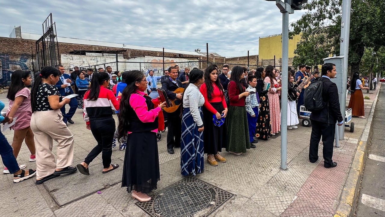 EVANGELIZMO EN LAS PRINCIPALES CALLES DE SANTIAGO, CHILE 🇨🇱 PASTOR HUGO ALBORNOZ