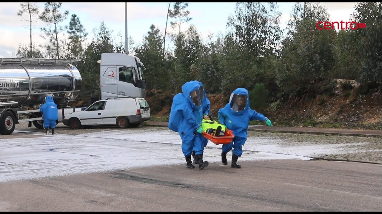Bombeiros de Coimbra realizam maior simulacro de acidente com matérias perigosas desde 2012