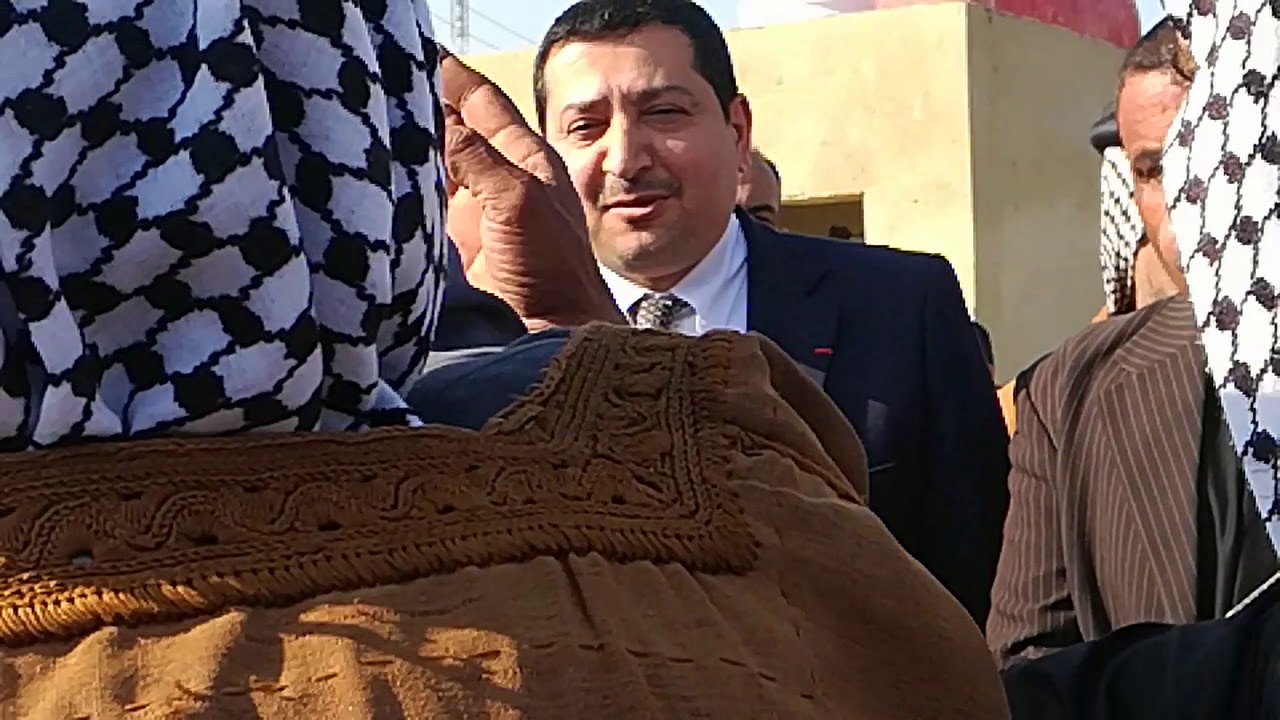 استقبال الشيخ حيدر عابر فهد شرشاب شيخ عشائر البدور في عزاء المرحوم الشيخ عامر شعلان سليمان