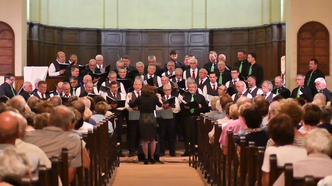 Weit weit weg par le Chœur d'hommes de Riquewihr et la Chorale Lerchenfeld de Breitenbach