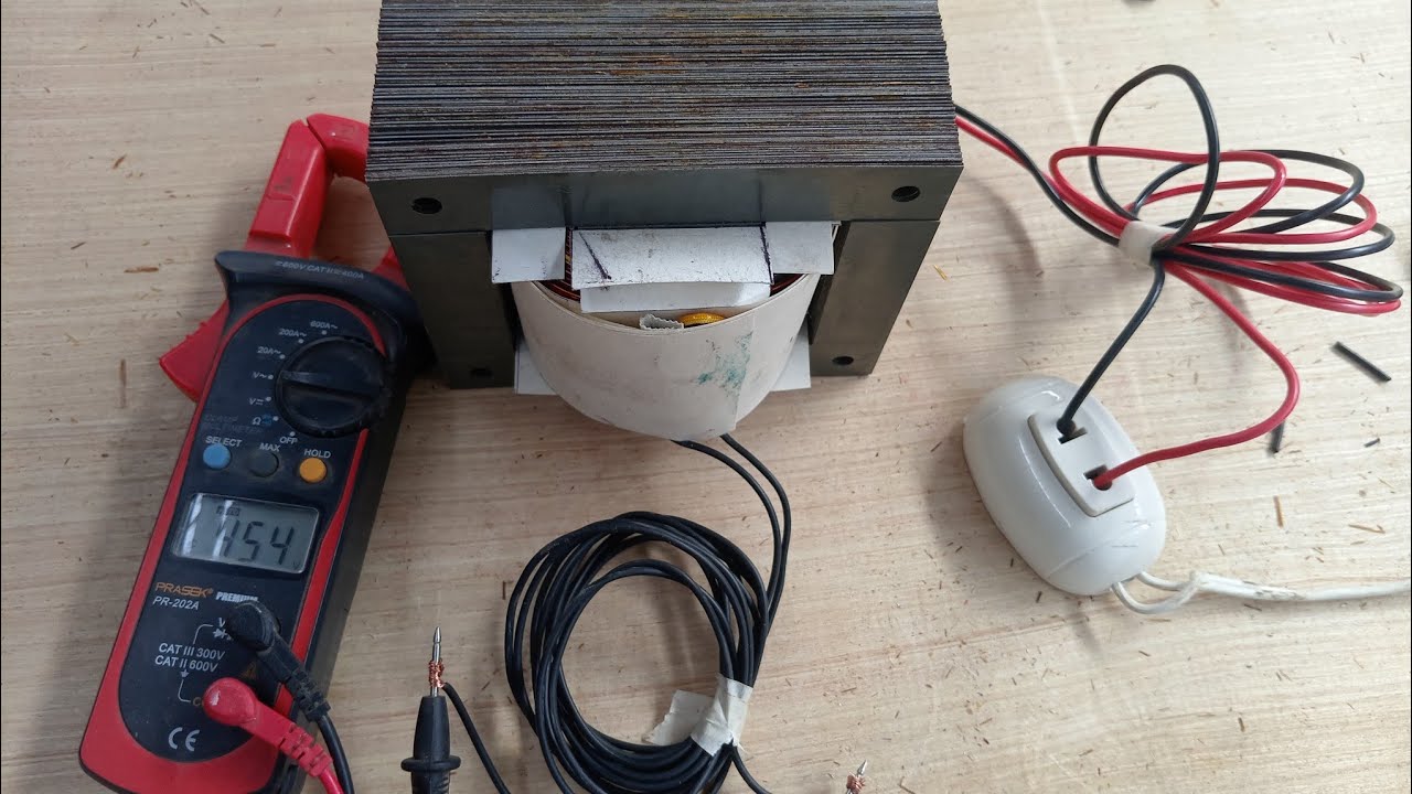 Prueba de Transformador Monofasico de Inducción 440 - 220 voltios