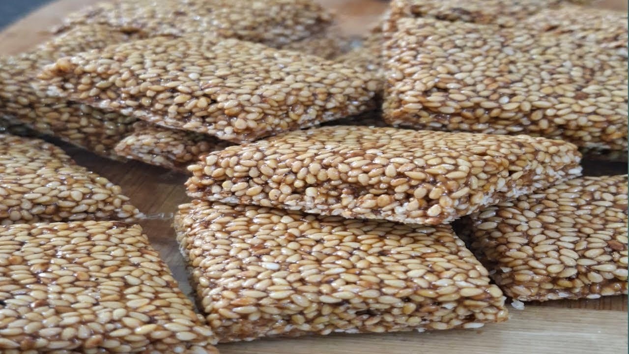 Till Ki Chikki Banane ka Asan Tarika || Till Ki Chikki