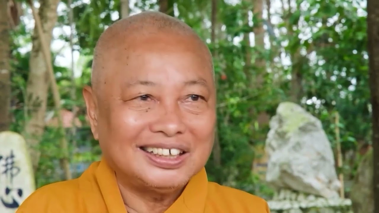 Chân dung Hòa Thượng Thích Thanh Từ  .Tập 1. CHỚP MẮT ĐÃ TRĂM NĂM