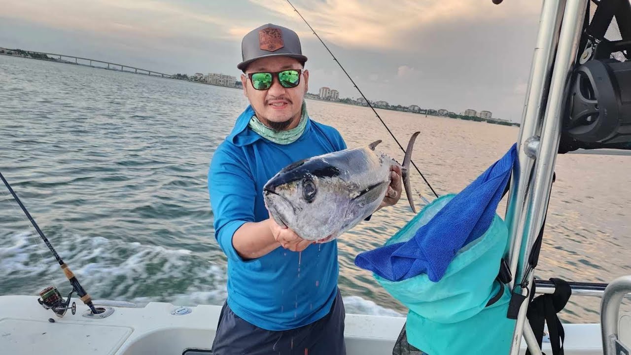 Hmong Saltwater Fishing - ARS adventures in the Gulf | Tampa offshore fishing