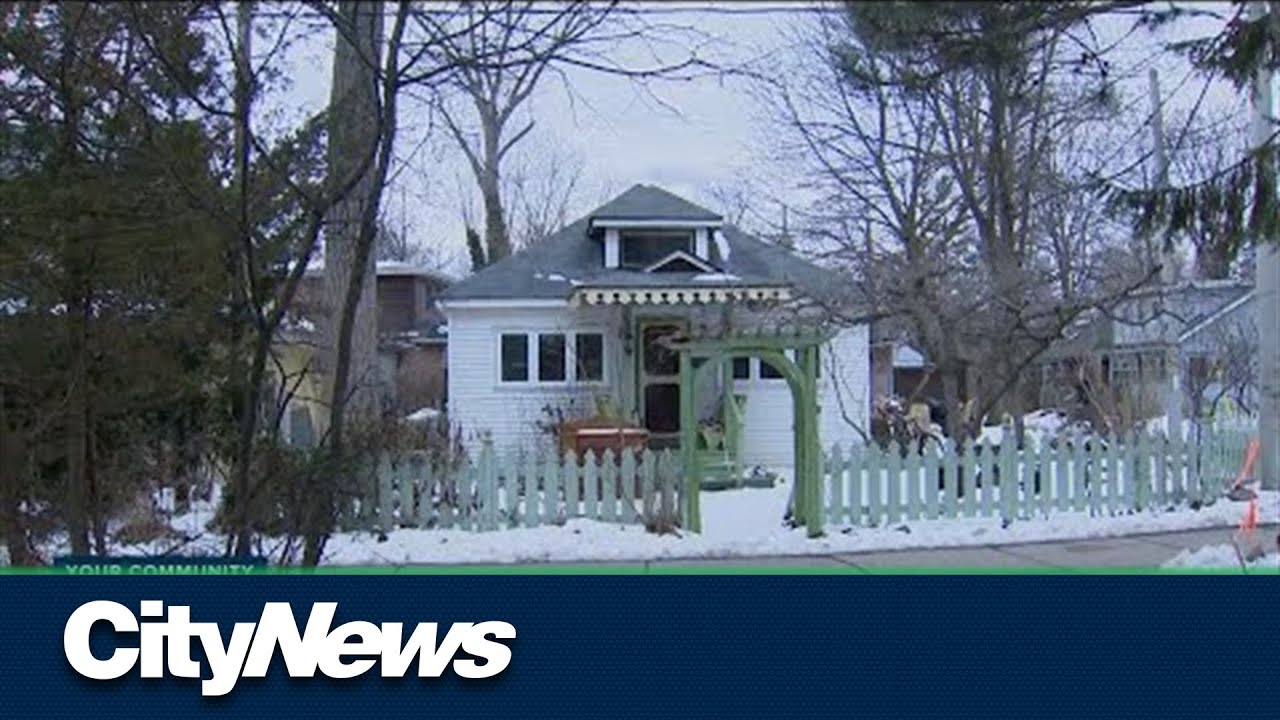 How to buy a home on Toronto Islands